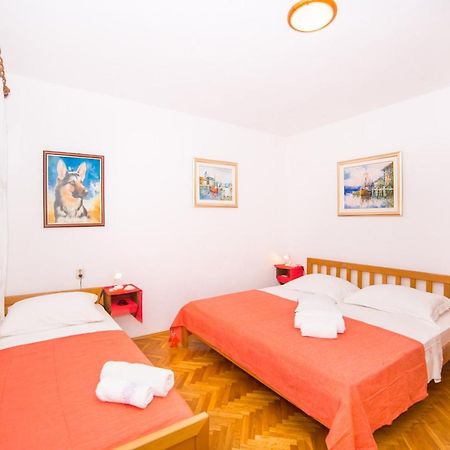 Apartment With Sea View Close To The Beach Promajna Exterior foto